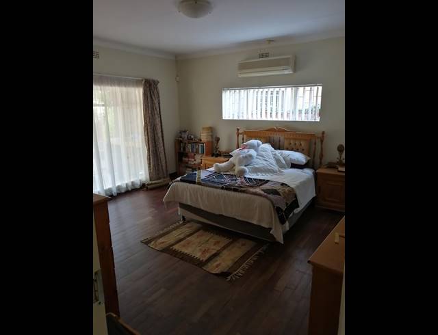 5 BEDROOM HOUSE TO LET IN PROTEA PARK